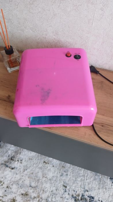 Лампа для маникюра