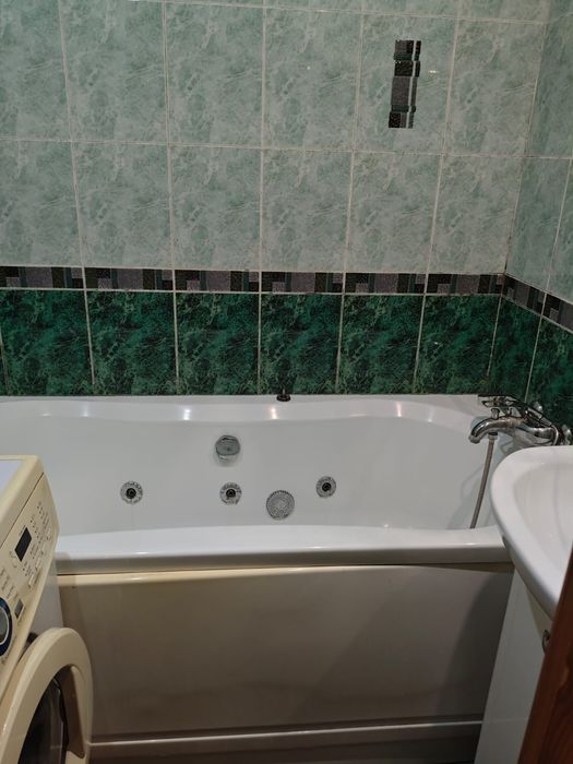 3 комн Центр,Драм театр,Достык Молл