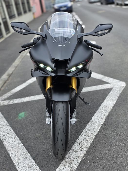 Honda cbr 1000 rrr Fireblade