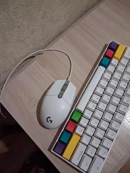 Продам игровую клавиатуру