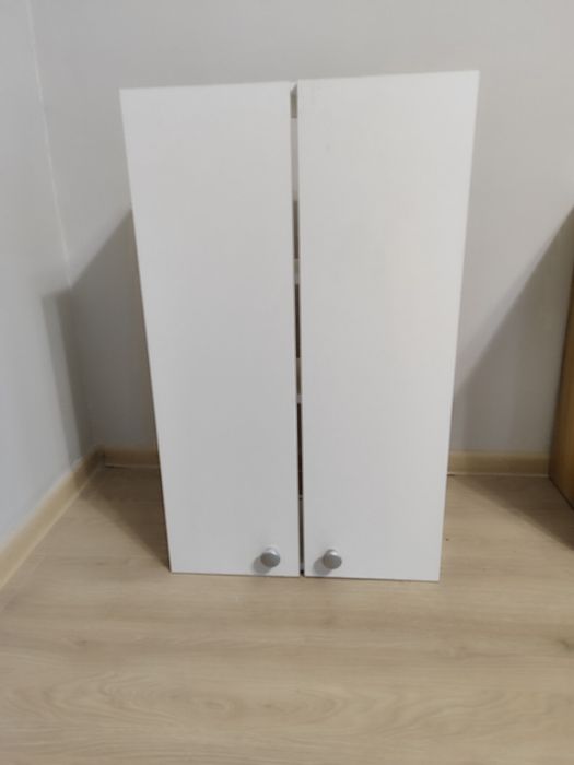 Шкаф в ванную комнату