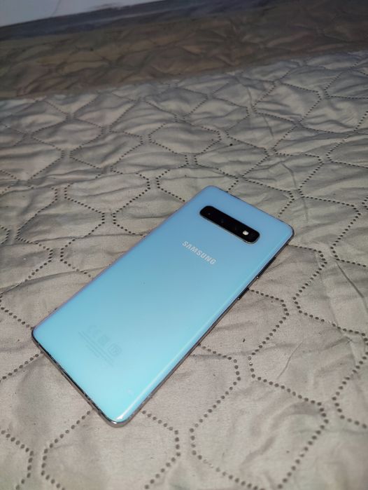 OnePlus 9 pro и samsung s10+