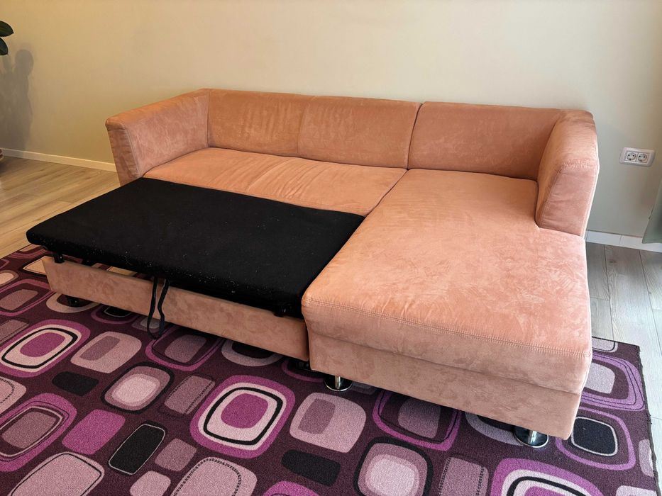 Vand coltar modern si foarte confortabil ideal pentru living!