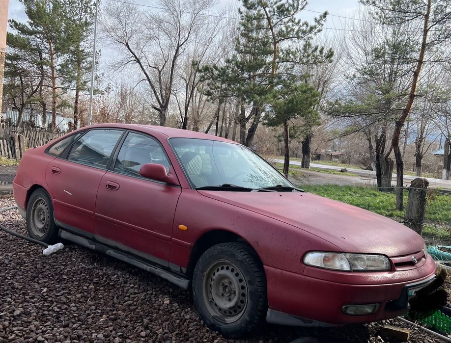 Автомобиль Mazda