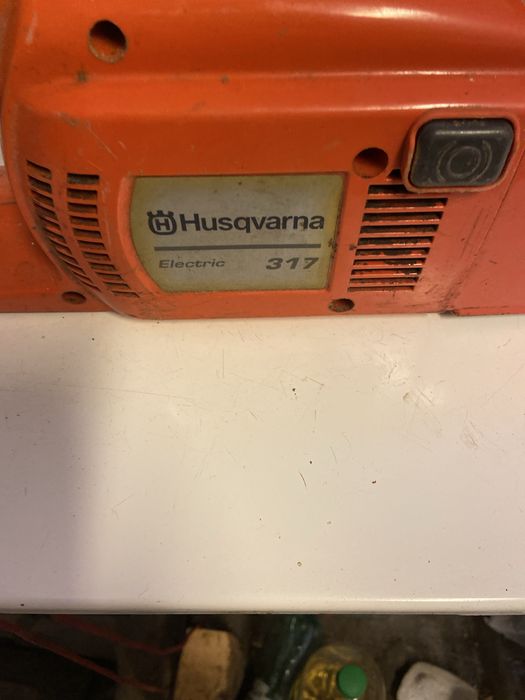 Резачка Husqvarna електрическа