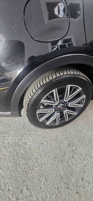 Hongqi HS5 full 2022/2023