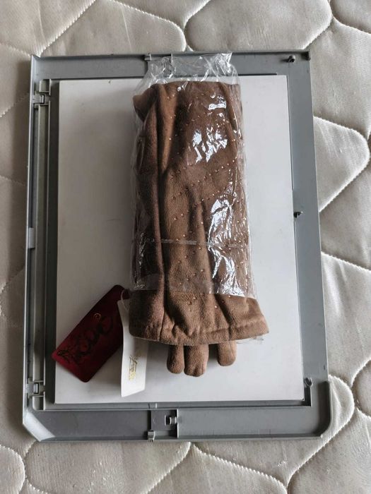 Женские осенние перчатки