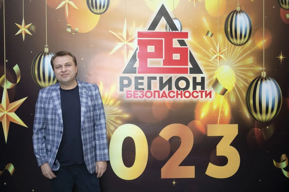 Профессиональный ведущий (тамада) Алексей Кожемякин