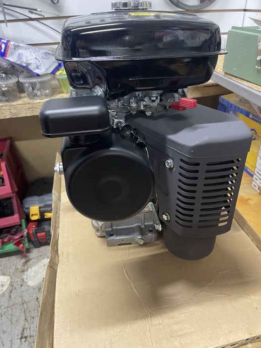 Двигатель Subaru-Robin EY28D