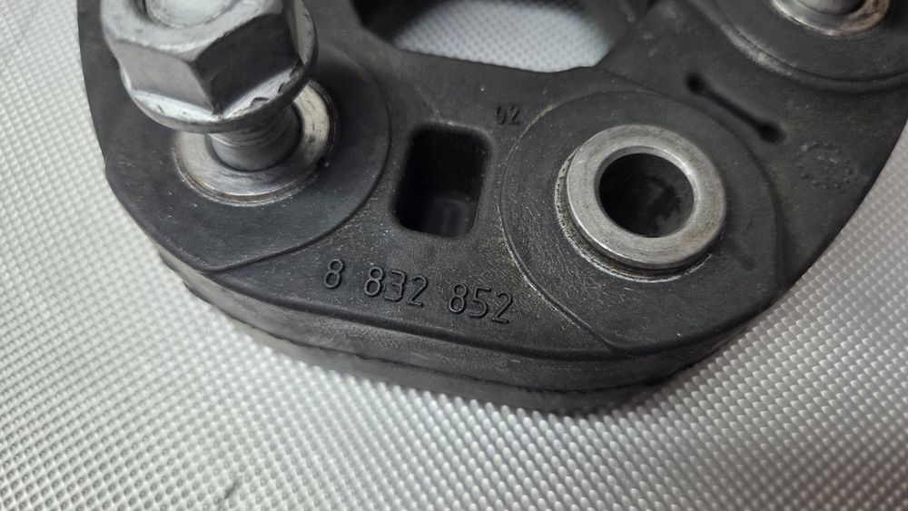 Flansa cardan BMW 105mm ca noua originala  26118832852  8832852
