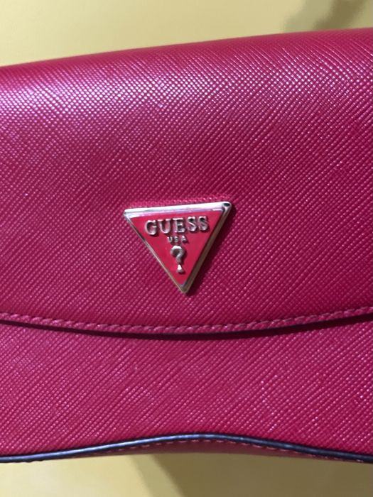 Guess дамска чанта