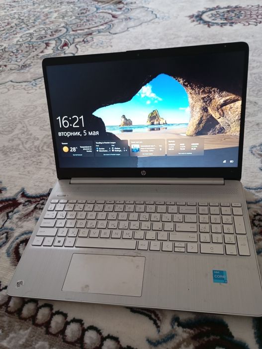 Notbook sotiladi HP Laptop 15s-fq5 Intel Core i3-1215U