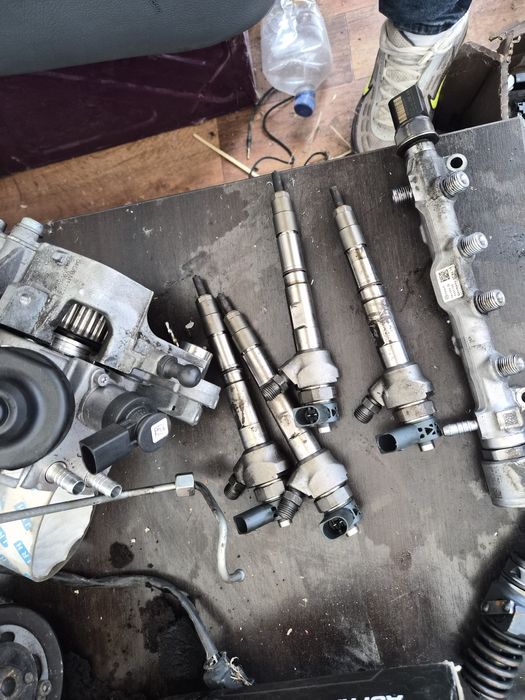 Injectoare 1.6 skoda passat cod 04 L 130277AD