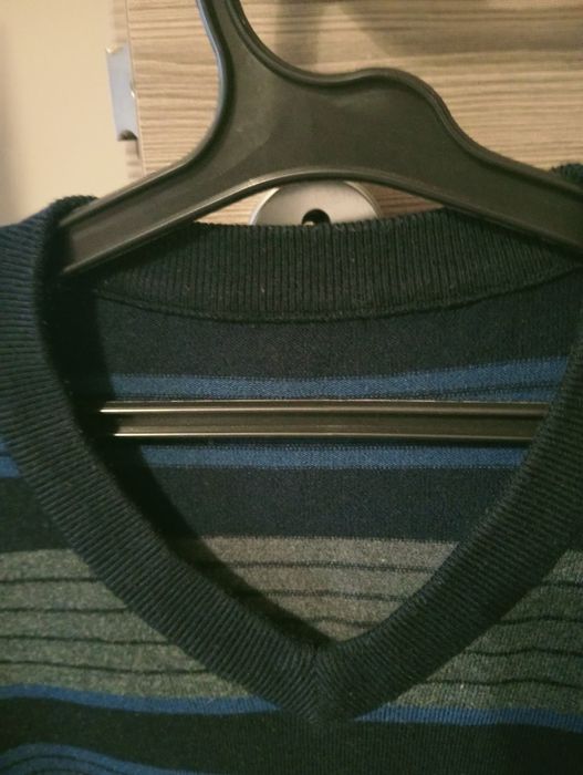 Vând lot 4 pulovere barbatesti