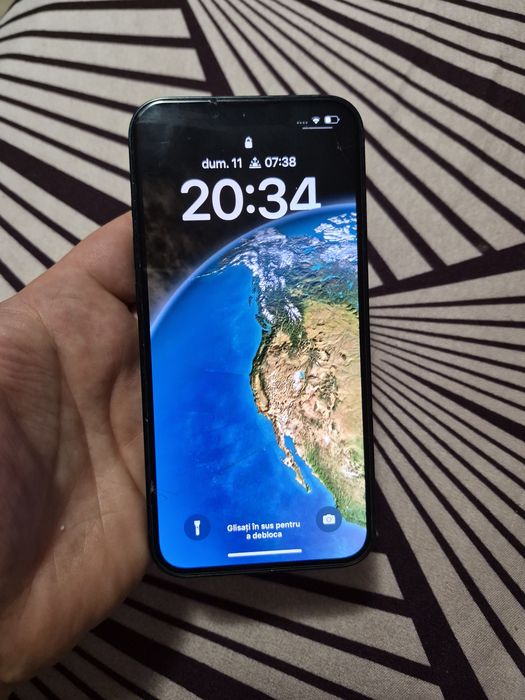 Vând iPhone 13 128gb