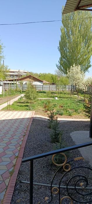 Дом в районе (Запада)