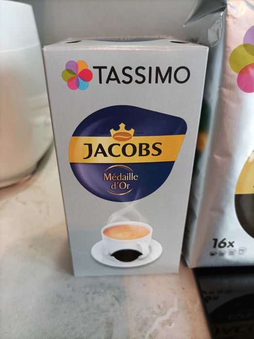 Еспресо машина Bosch Tassimo Vivy II + подарък 40бр капсули