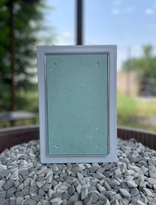 Сантехнические ревизионные люки под плитку Line-Style