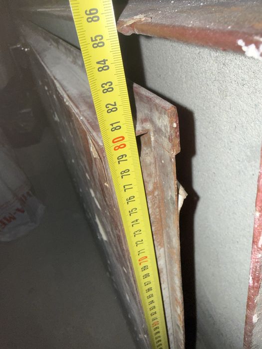 Метална входна врата