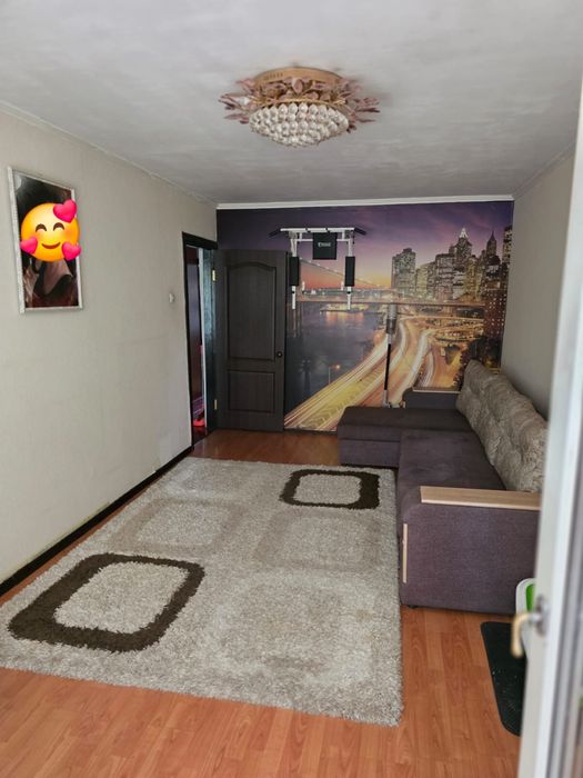 Продам -4х комнатную квартиру