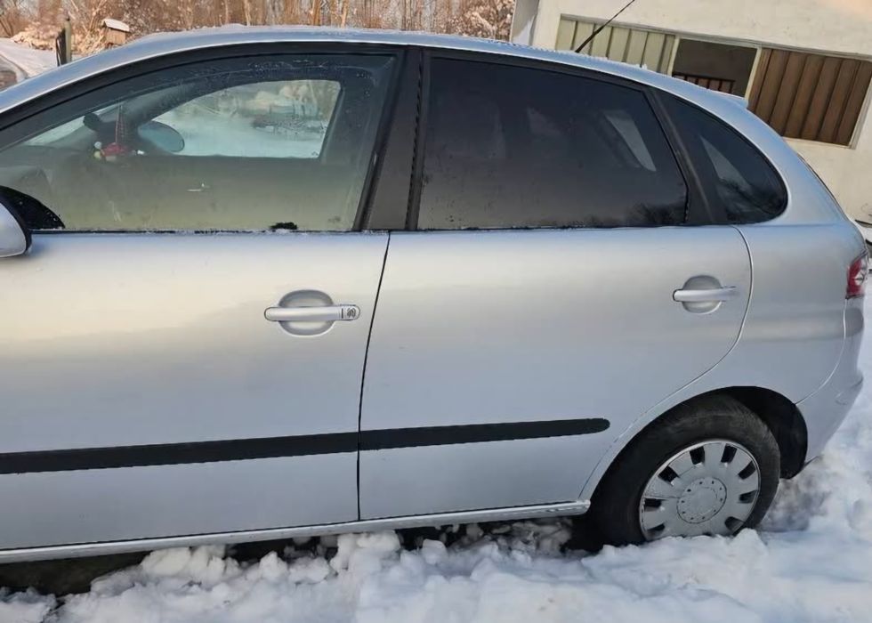 Сеат ибиза 6Л 1.9tdi 101кс 2003г