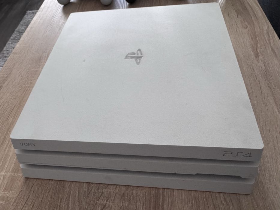 PS4 PRO alb, memorie 1TB
