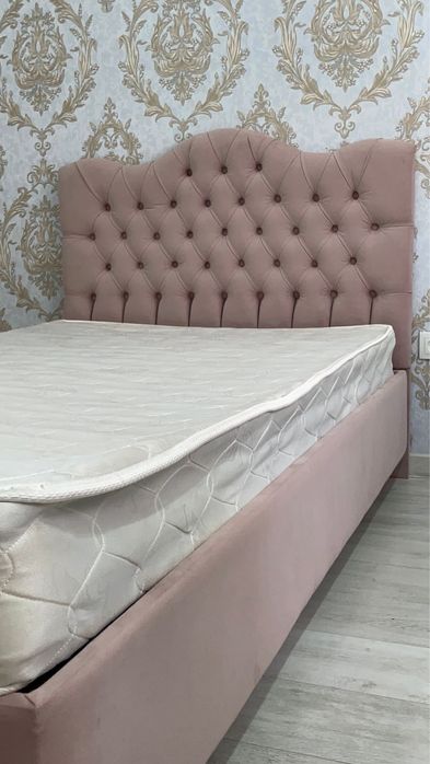 Кровать б/у в хорошем состоянии