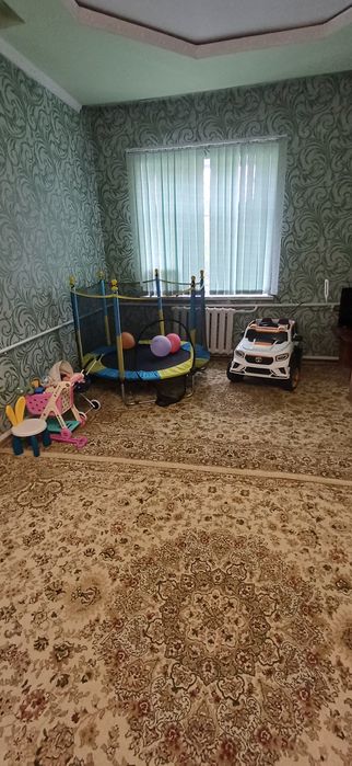 Продам электромобиль детский.