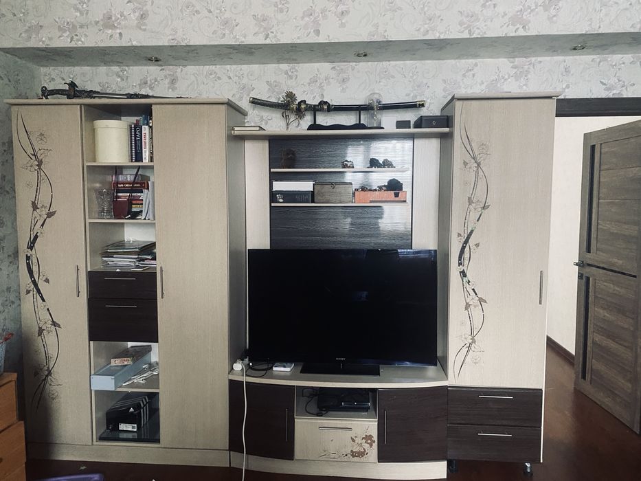 Продам стенку б/у