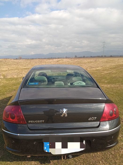 Повредено Пежо 407
