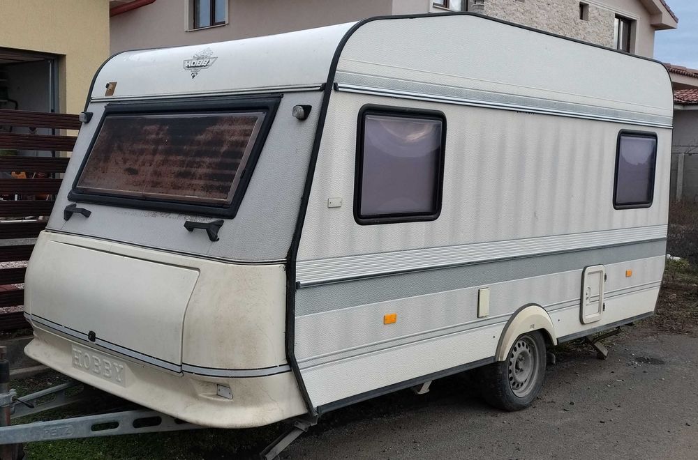 Vând rulotă Hobby 430 – an 1992 – gata de vacanță!