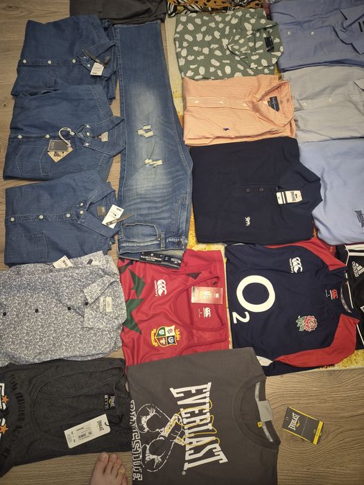 Tricouri/Cămăși/Blugi/Pantaloni/ Încălțări