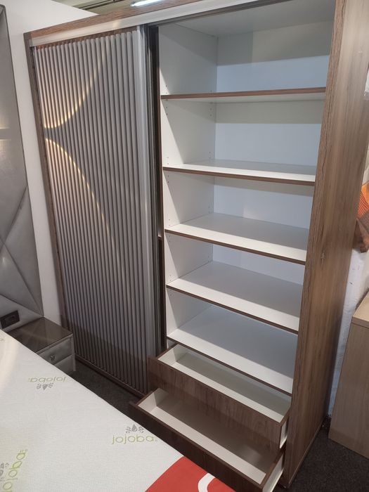 Dormitor complet GRAFFITY pe comanda