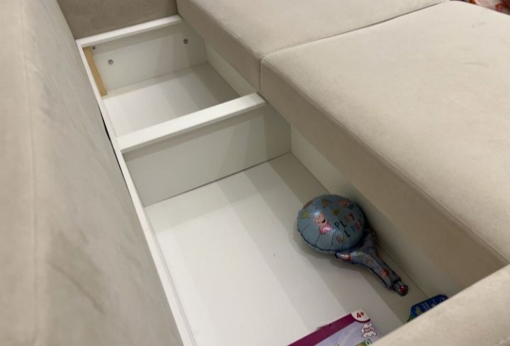 Диван + кровать в отличном состояний