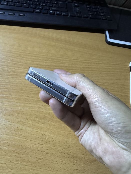Samsung Flip 5 512 gb идеальное состояние