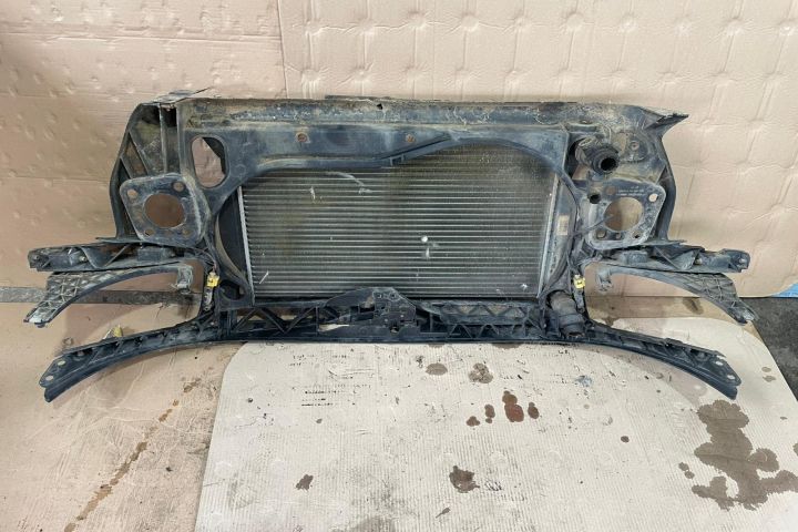 Radiator apa racire motor 8E0805594 BBB Audi A4 B6