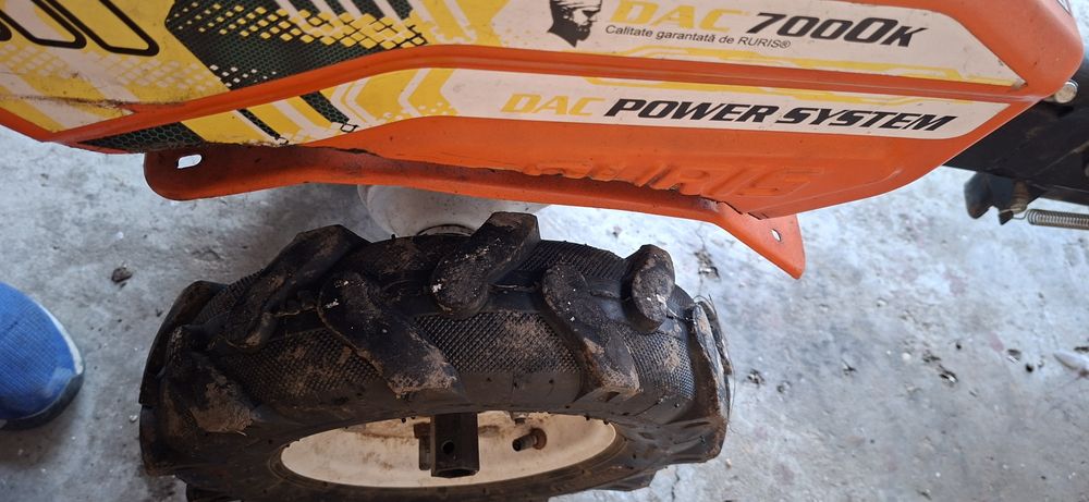 Motosapa DAC 7000K Cu remorca 
Motosapa DAC 7000K este a