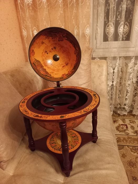 Настольный глобус бар