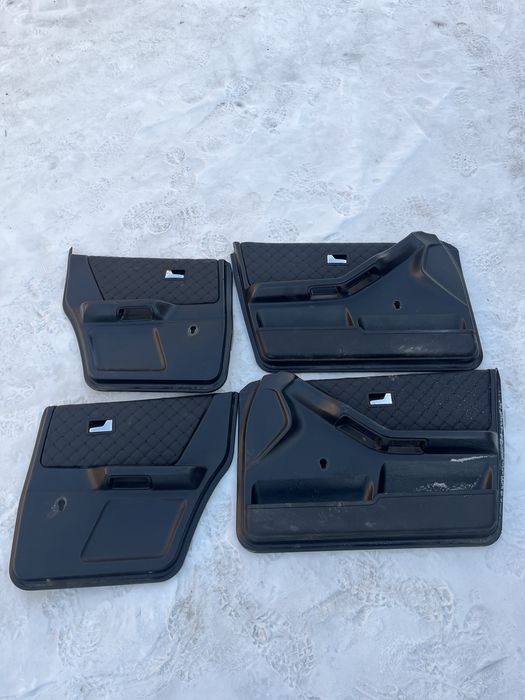 Продам Дверные Карты на Ауди 80 б3