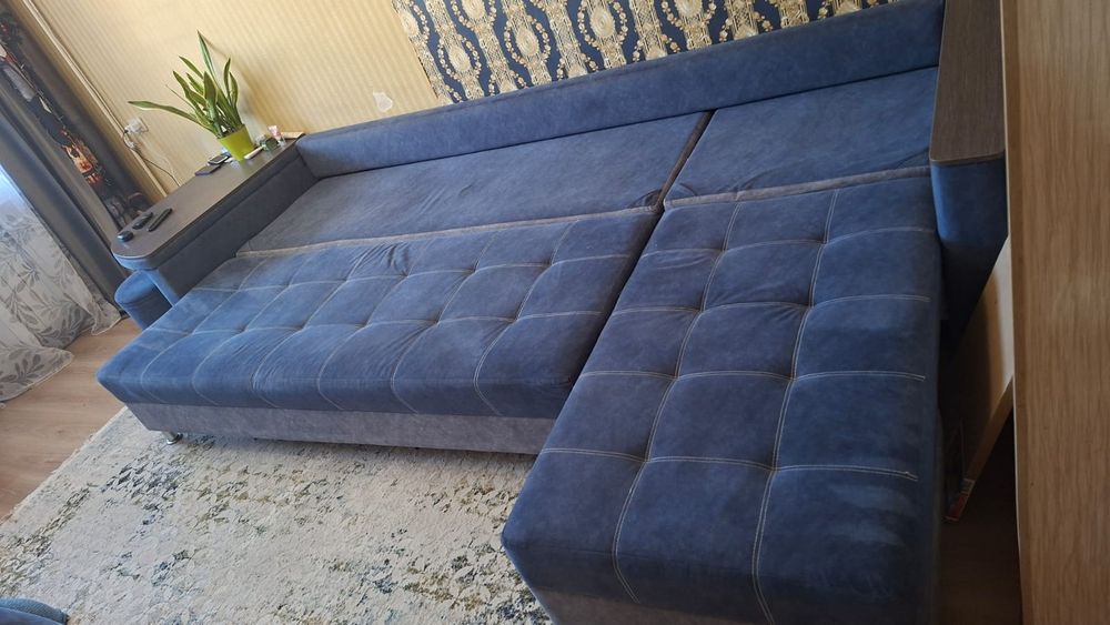 Диван угловой большой