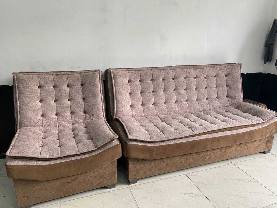 Уголок домашняя мебель