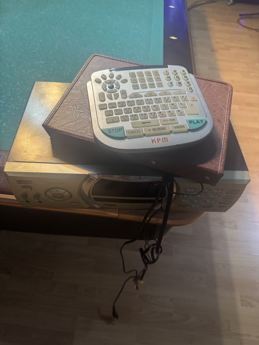 Продам караоке приставку