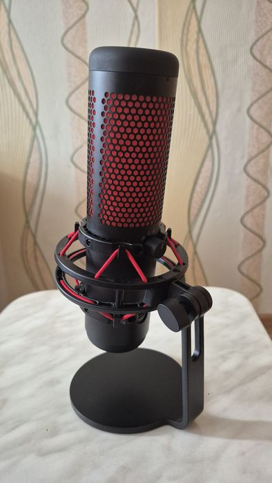 Микрофон HyperX Quadcast