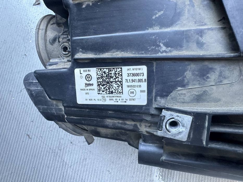 Far stanga Volkswagen Transporter T6 Facelift 2018/2019/2020