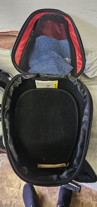 Чанта за резервоар Givi.