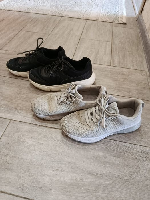 Продам мужские кроссовки