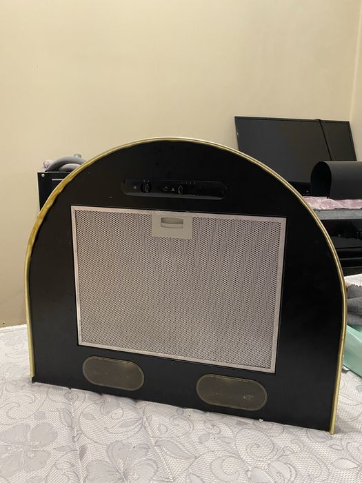 Вытяжка Elikor черная