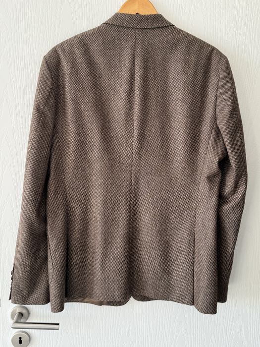 Мъжко сако от вълна, Теодор