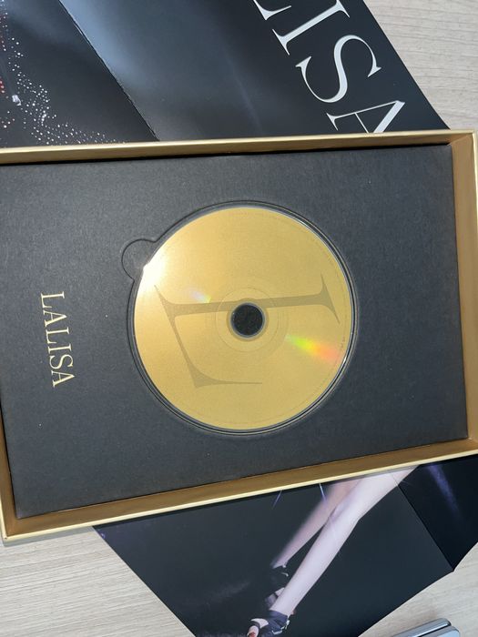 Альбом LALISA +постер и диск