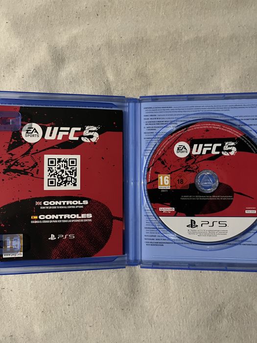 UFC 5 ps5 диск в идекльном состоянии